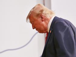 Ewige Lügen des US-Präsidenten: Selenskyj setzt Trump mit nur einem Wort unter Druck